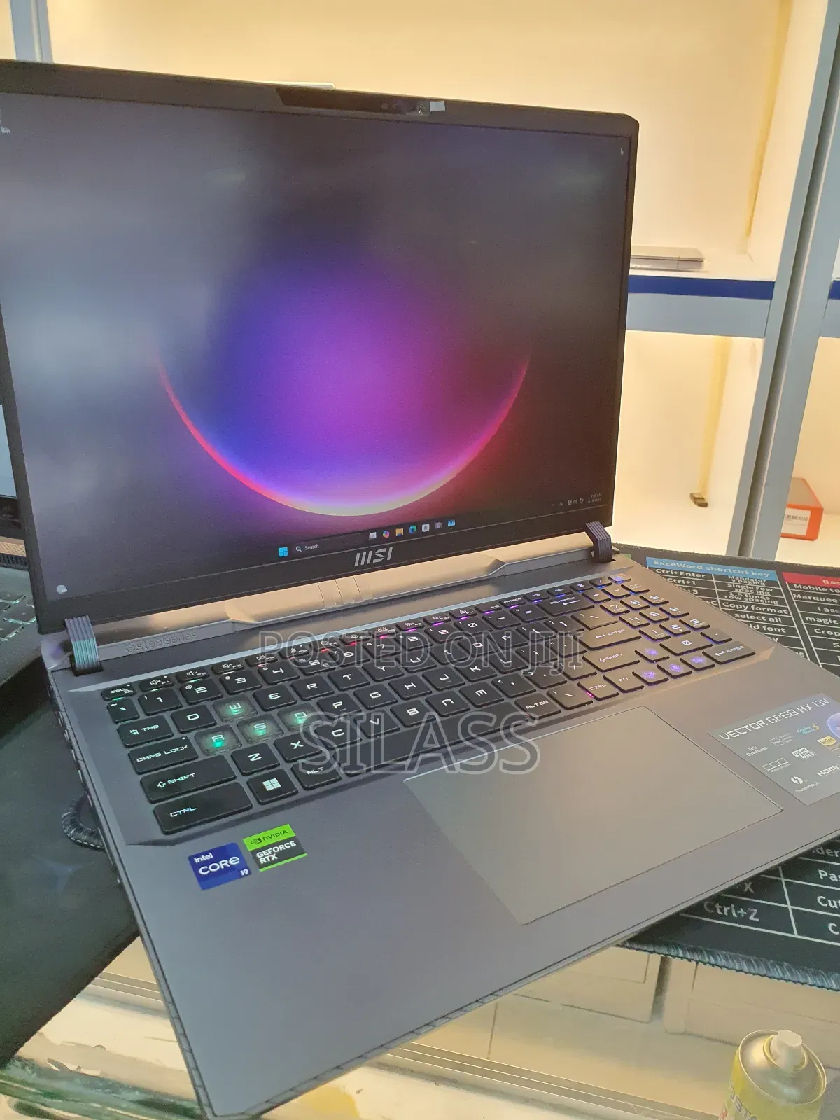 New Laptop MSI Vector GP68 HX 13V 16GB Intel Core I9 SSD 1T