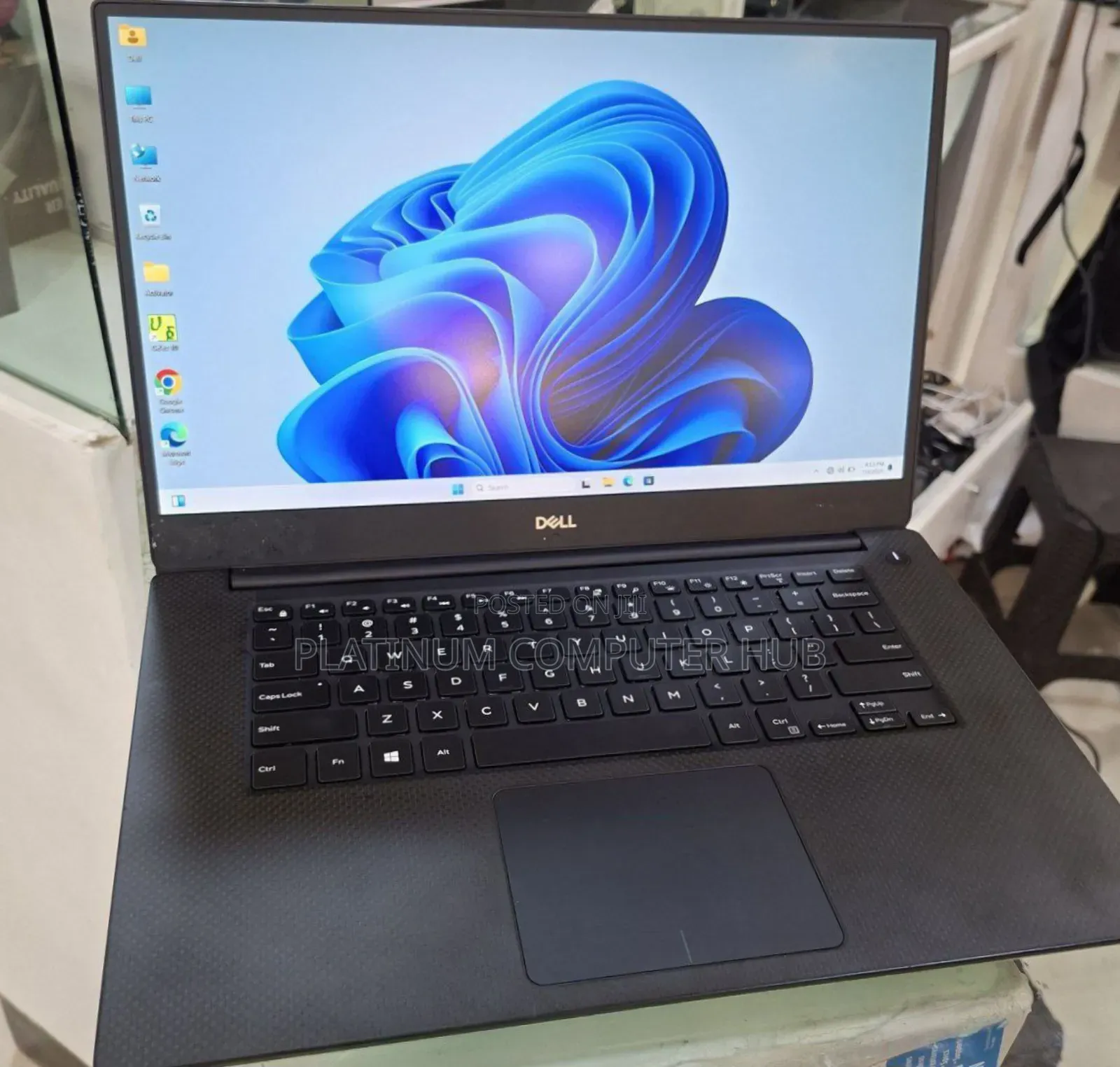 New Laptop Dell Precision 5540 16GB Intel Core I7 SSD 512GB