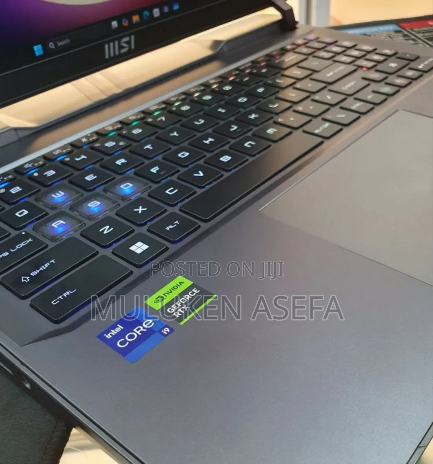 New Laptop MSI Vector 16 HX AI A2XWIG 16GB Intel Core I9 SSD 1T