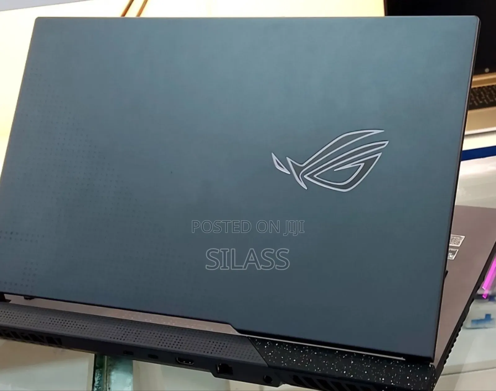 New Laptop Asus ROG Strix G17 16GB AMD Ryzen 9 SSD 1T