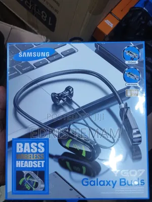 Photo - Samsung Neckband Earbuds