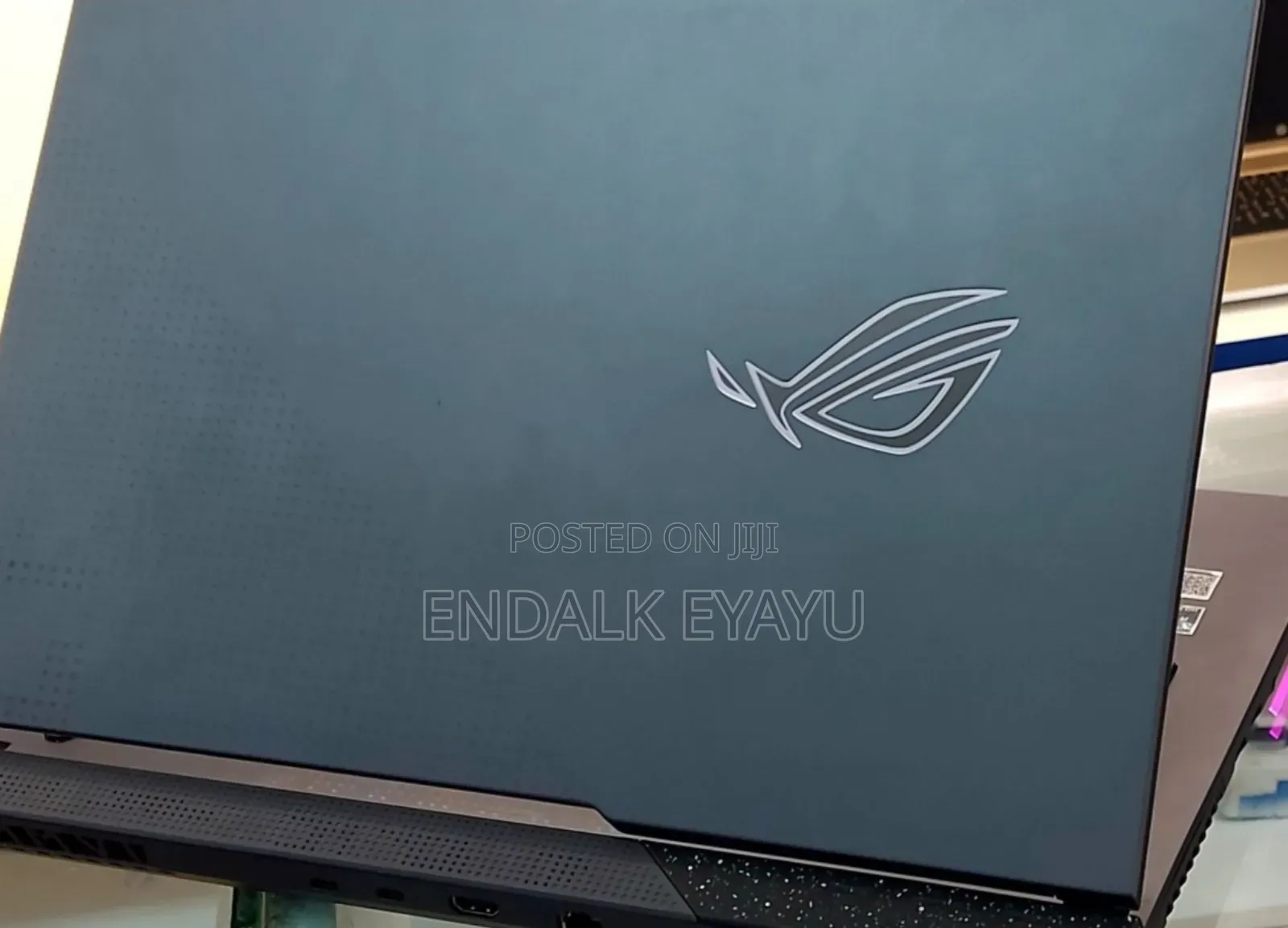 New Laptop Asus ROG Strix G17 16GB AMD Ryzen 9 SSD 1T