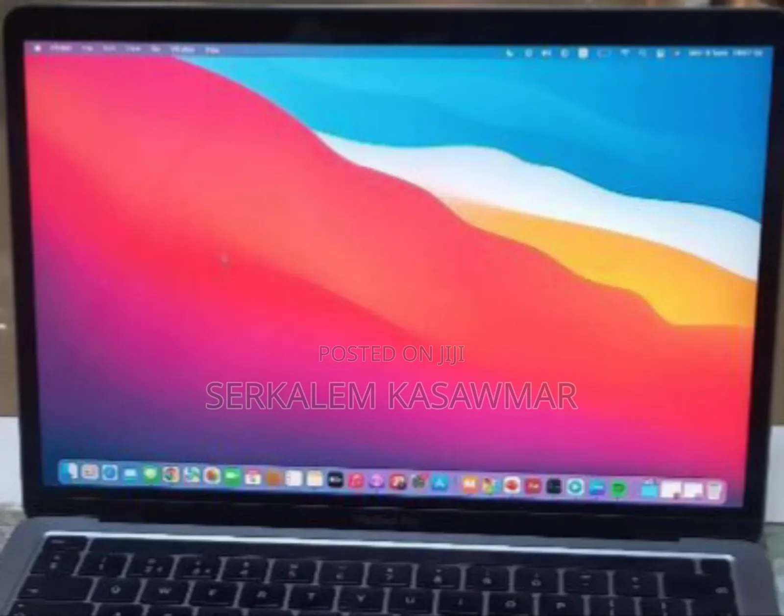 New Laptop Apple MacBook Pro 16GB Intel Core i5 SSD 512GB