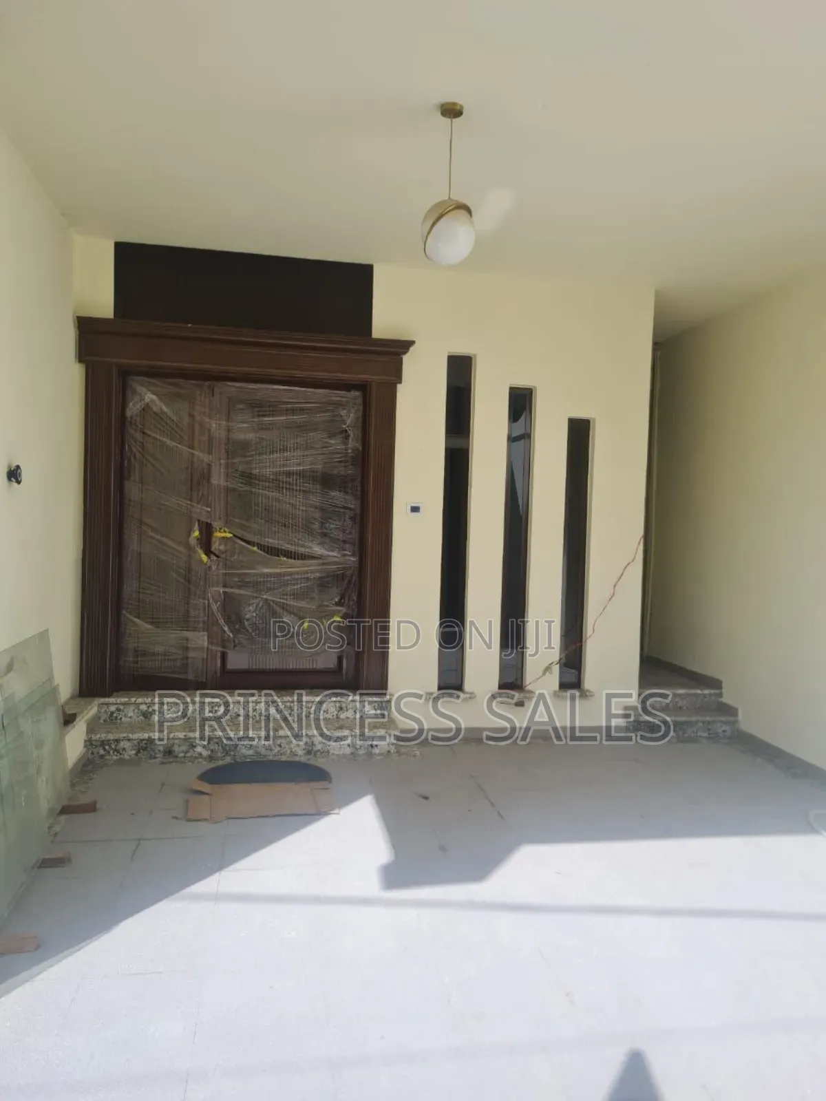 Furnished 4bdrm Apartment in Bole for sale