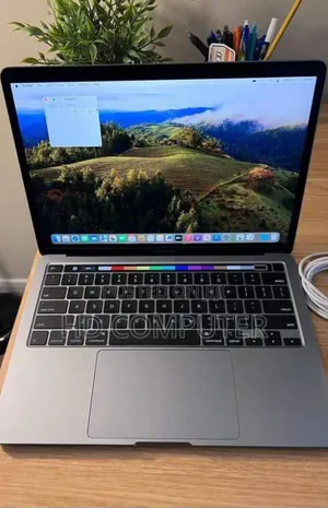 Photo - New Laptop Apple MacBook Pro 2019 16GB Intel Core I9 SSD 1T