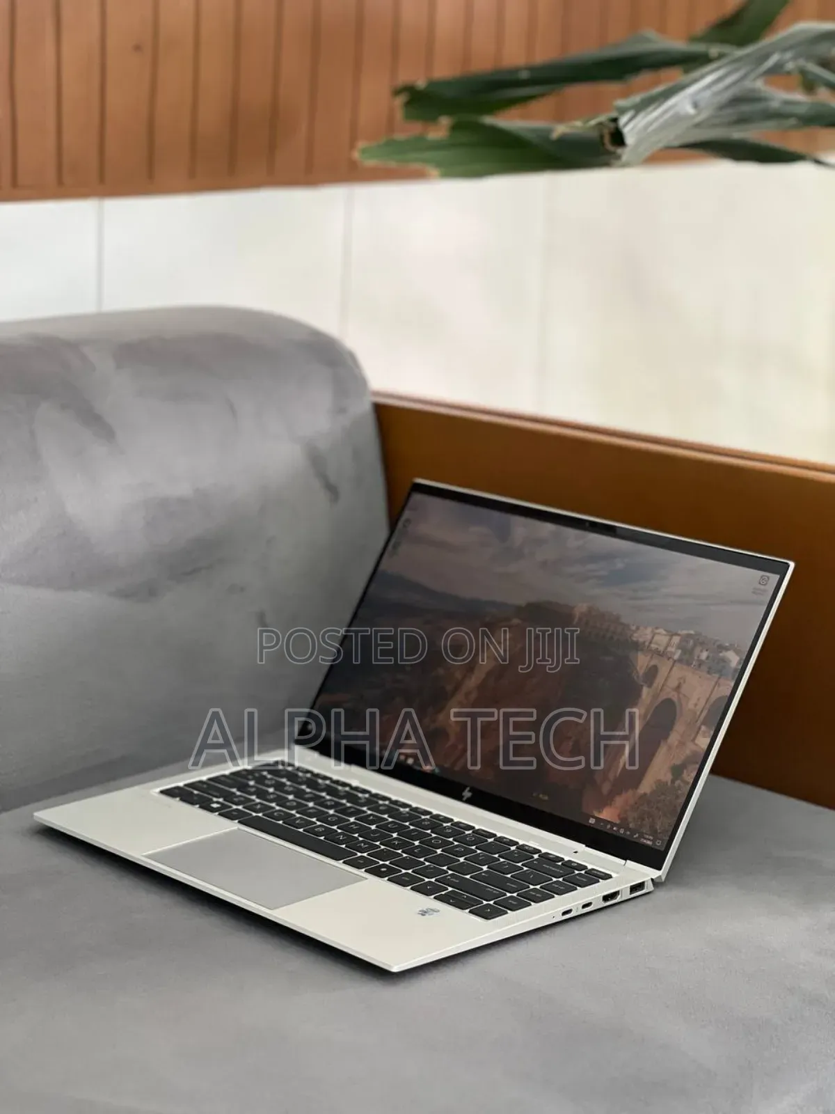 New Laptop HP EliteBook X360 1040 G7 16GB Intel Core I7 SSD 512GB