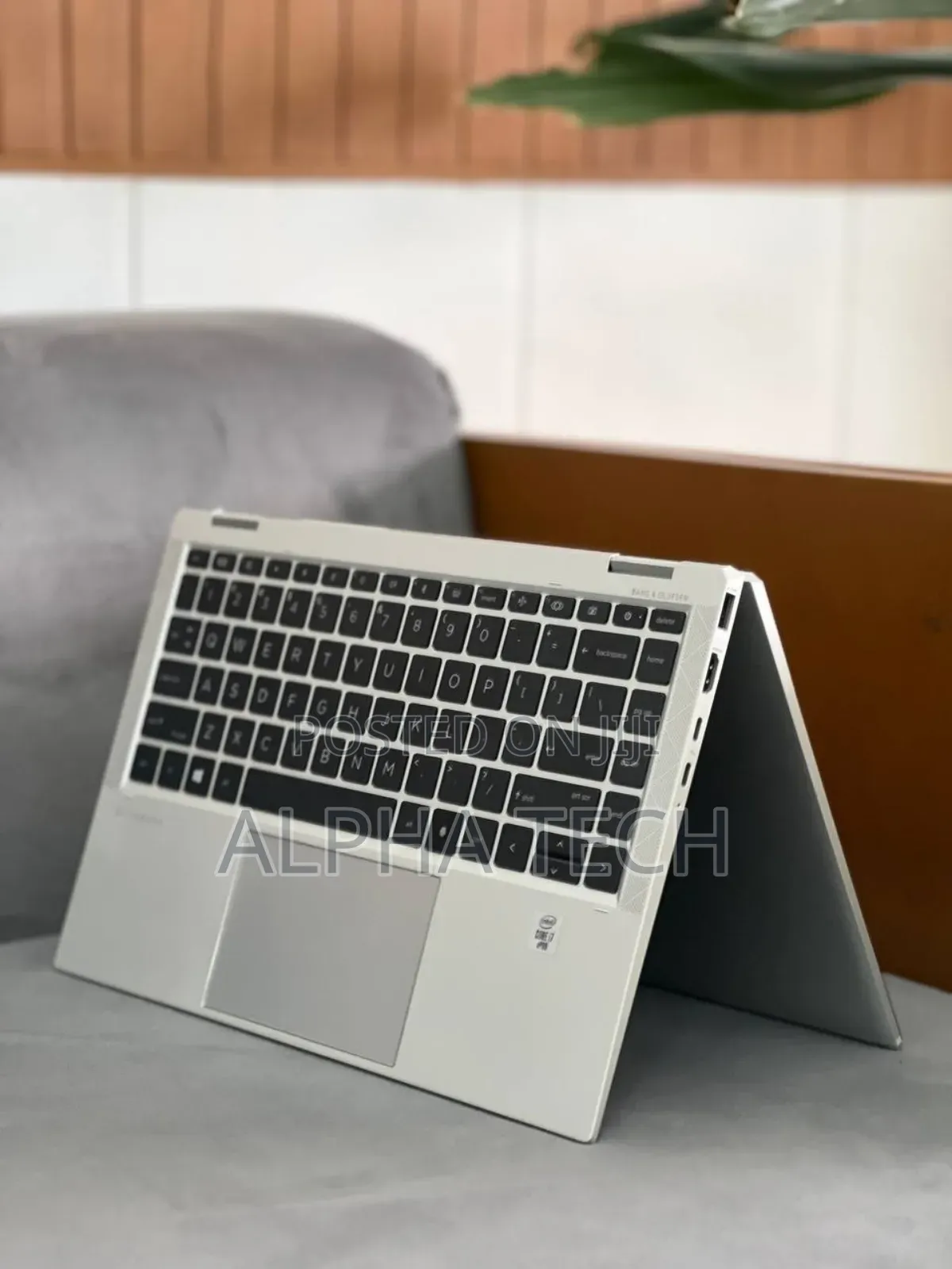 New Laptop HP EliteBook X360 1040 G7 16GB Intel Core I7 SSD 512GB