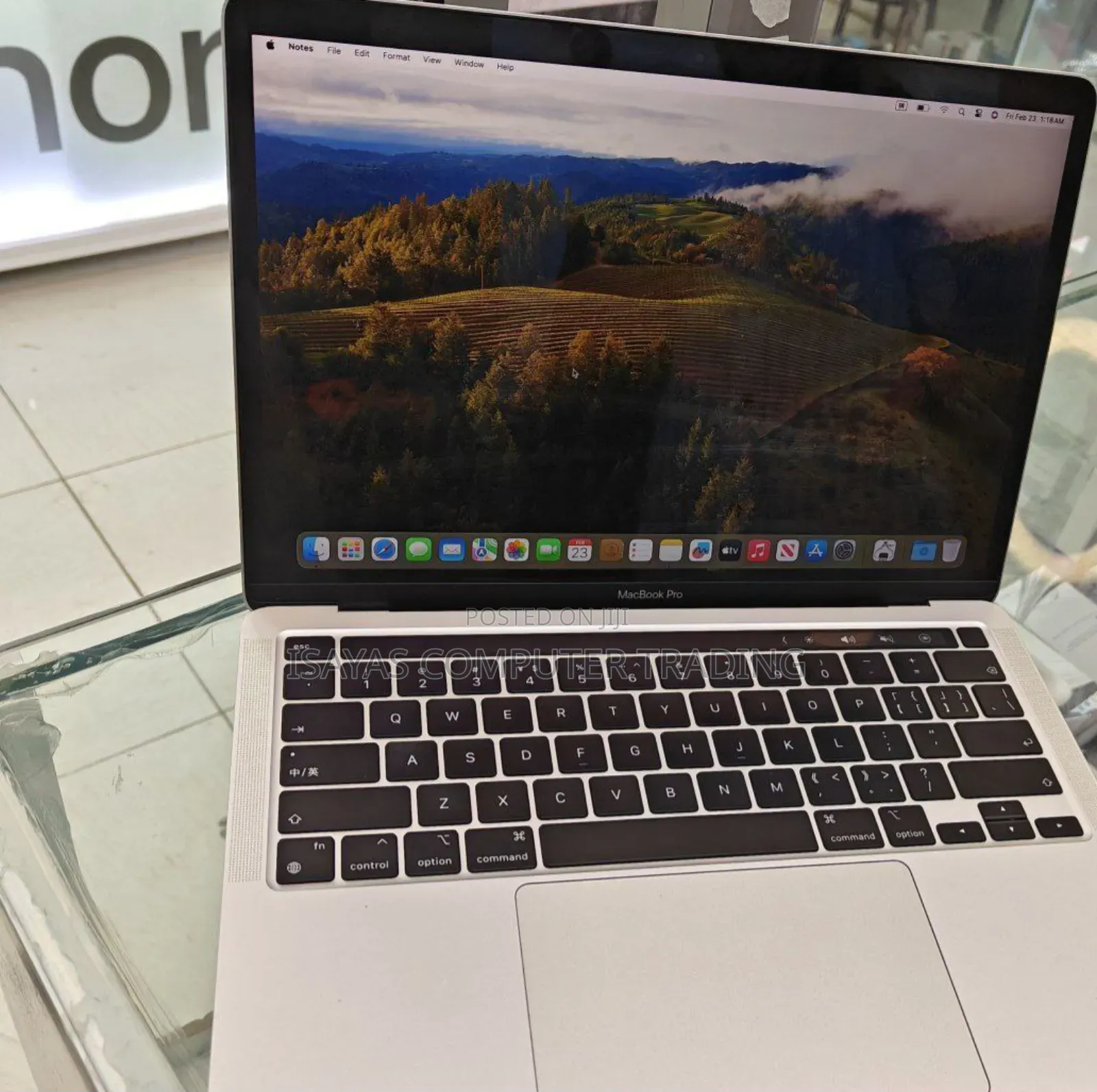 New Laptop Apple MacBook Pro M1 8GB Apple M1 Pro SSD 256GB