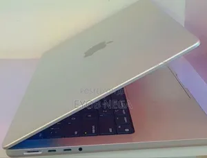 Photo - New Laptop Apple MacBook Pro M1 16GB Apple M1 SSD 512GB