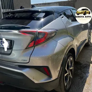 Toyota C-HR 2017 Silver