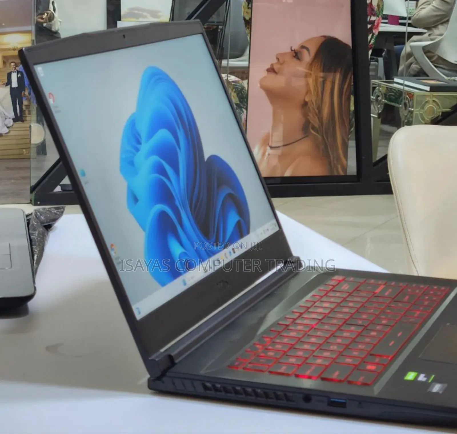 New Laptop MSI GF63 12GB Intel Core I7 SSD 512GB