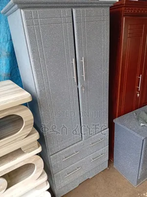 80c.M በጥራት የተሰሩ ቁምሳጥኖች