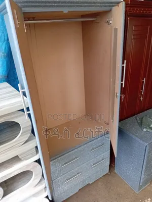 80c.M በጥራት የተሰሩ ቁምሳጥኖች