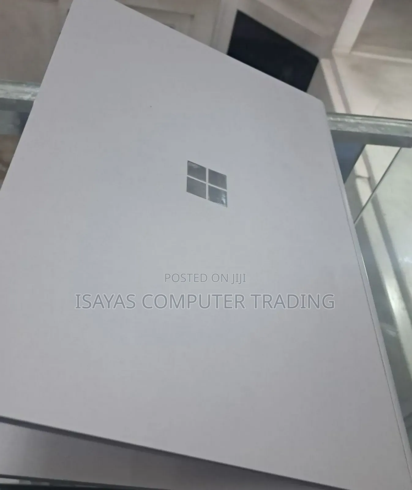 New Laptop Microsoft Surface 16GB Intel Core I7 SSD 256GB