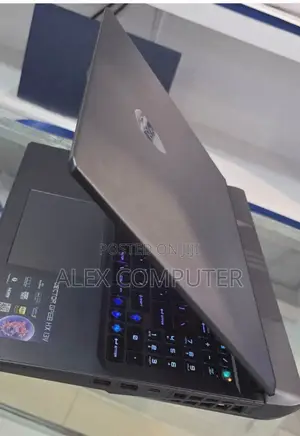 New Laptop MSI Vector 16 HX AI A2XWIG 16GB Intel Core I9 SSD 1T