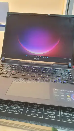 New Laptop MSI Vector 16 HX AI A2XWIG 16GB Intel Core I9 SSD 1T