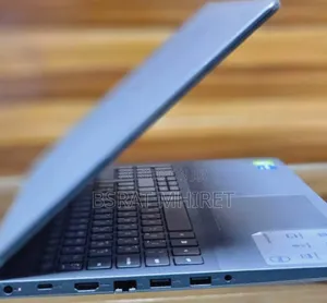 New Laptop Dell Vostro DVCI315 8GB Intel Core I5 SSD 512GB