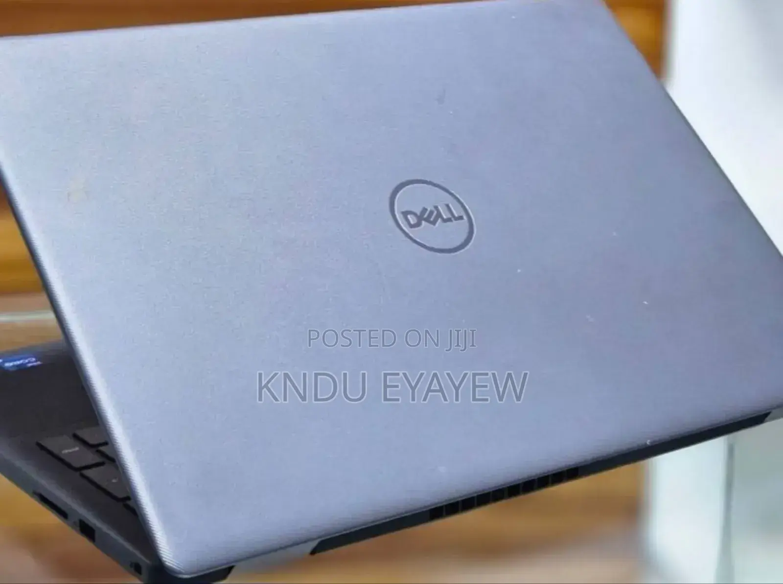 New Laptop Dell Vostro 15 3000 8GB Intel Core I5 SSD 512GB