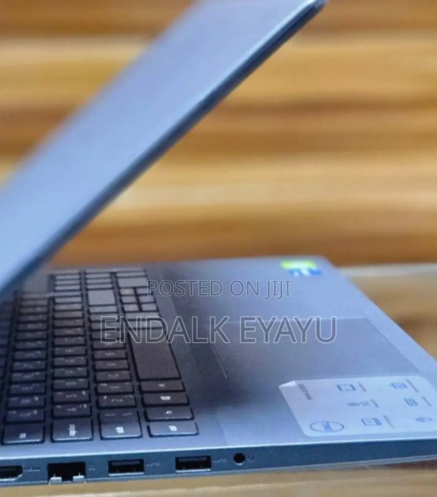 New Laptop Dell Vostro 15 3000 8GB Intel Core I5 SSD 512GB