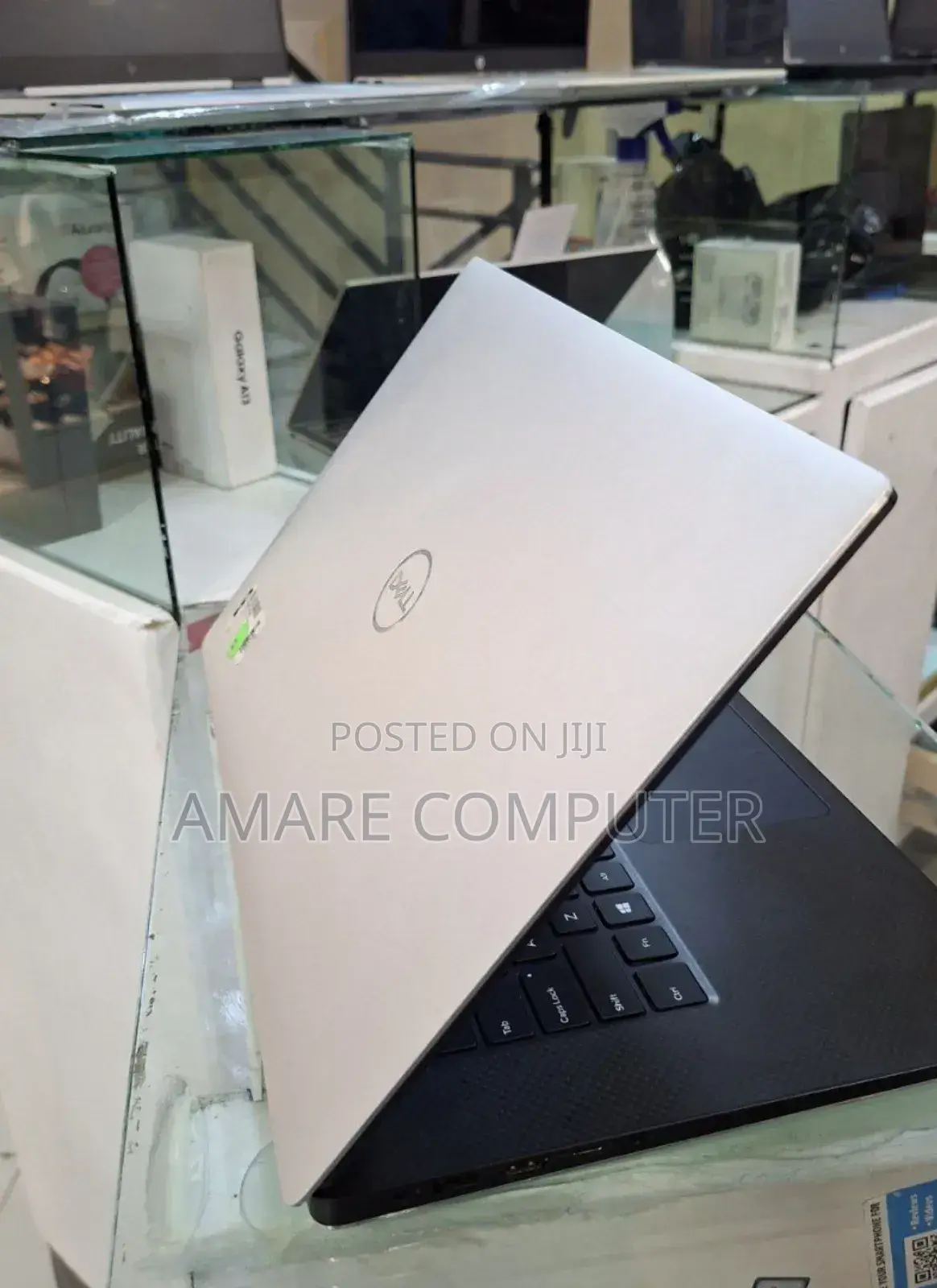 New Laptop Dell Precision 5540 16GB Intel Core I7 SSD 512GB