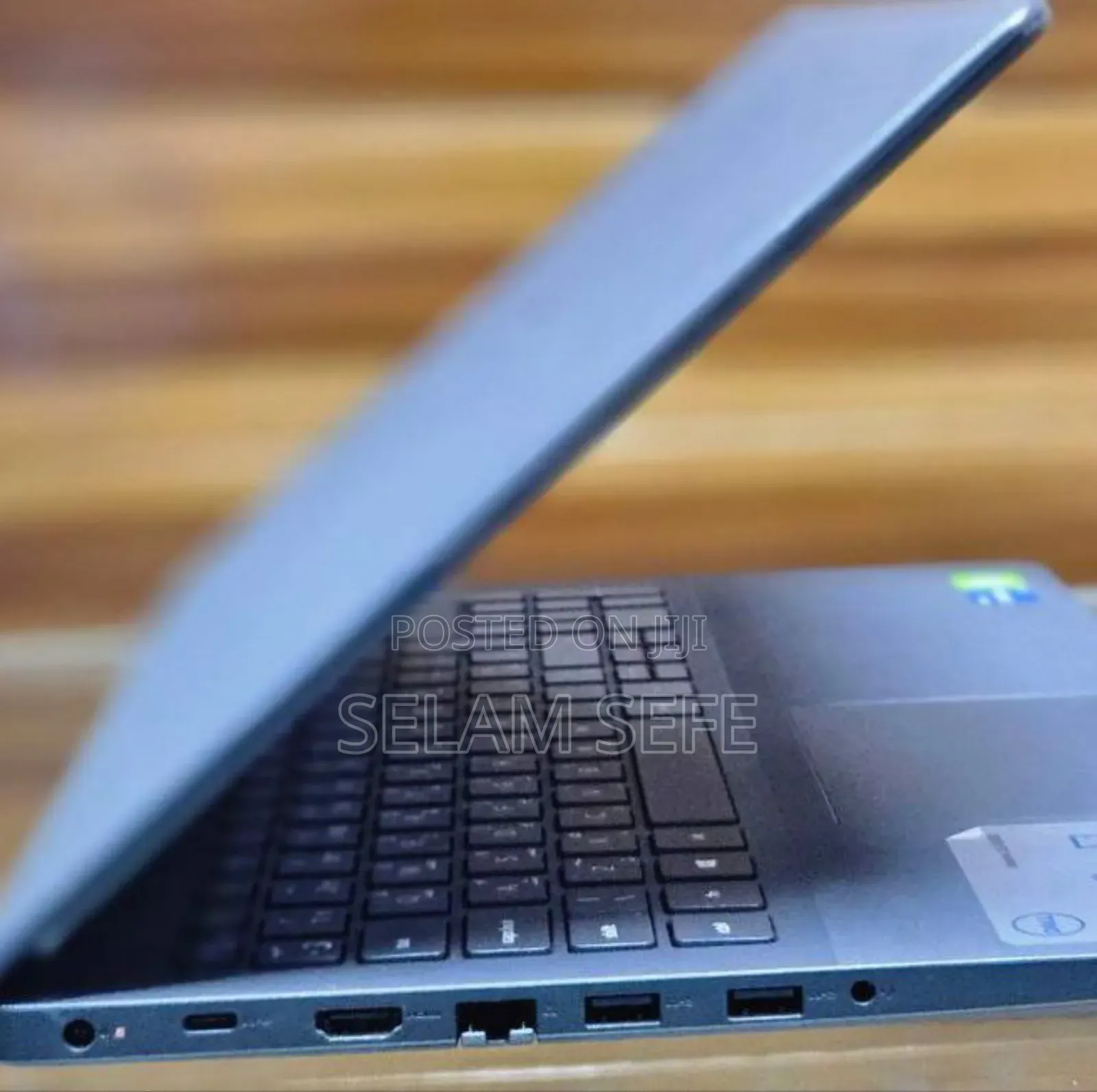 New Laptop Dell Vostro 3000 8GB Intel Core I5 SSD 512GB