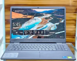 New Laptop Dell Vostro 15 3000 8GB Intel Core I5 SSD 512GB