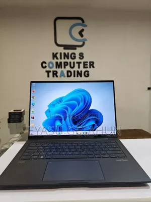 New Laptop Asus ZenBook 13 UX331UN 16GB Intel Core I7 SSD 512GB