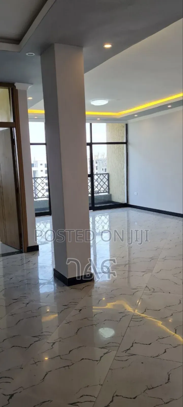 3bdrm Apartment in የማህበር አፓርታማ, Bole for sale