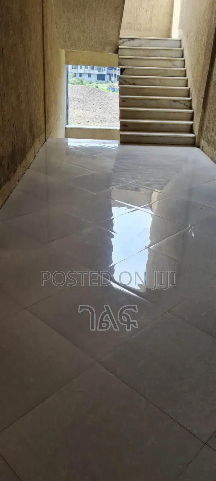 3bdrm Apartment in የማህበር አፓርታማ, Bole for sale