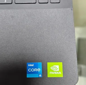 Photo - New Laptop Dell Vostro 15 3000 8GB Intel Core I5 SSD 512GB