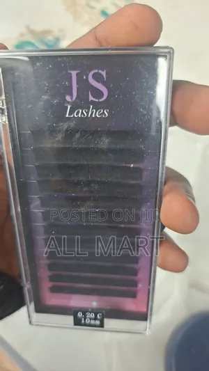 Photo - Eye Lash Extension