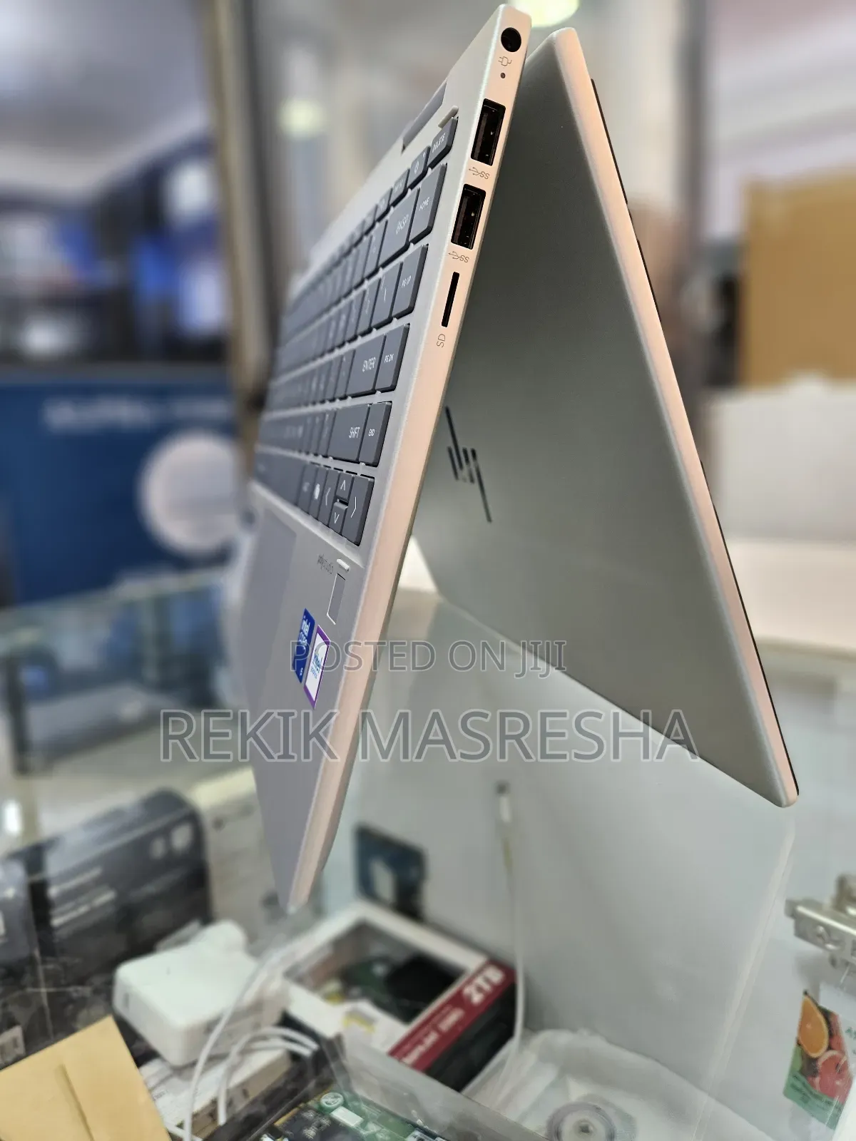 New Laptop HP Envy X360 8GB SSD 512GB