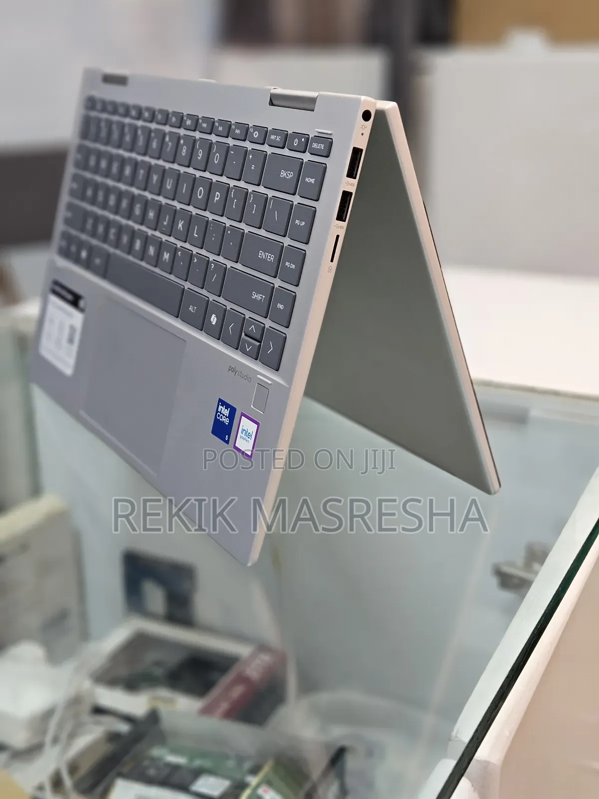 New Laptop HP Envy X360 8GB SSD 512GB