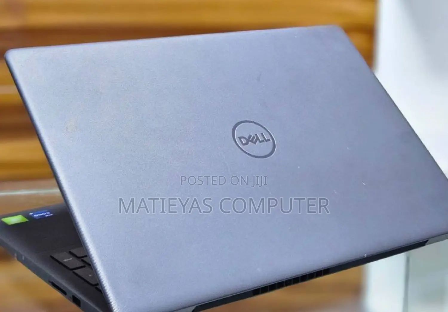 New Laptop Dell Vostro 15 3000 8GB Intel Core I5 SSD 512GB