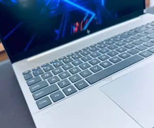 New Laptop HP Pavilion 17 16GB Intel Core I7 SSD 1T