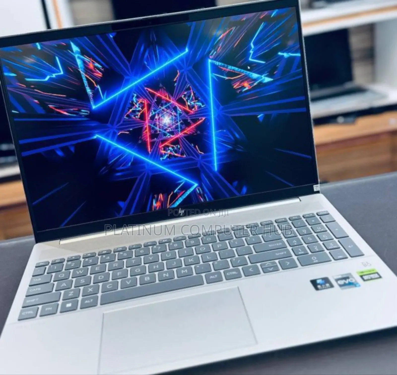 New Laptop HP Pavilion 17 16GB Intel Core I7 SSD 1T