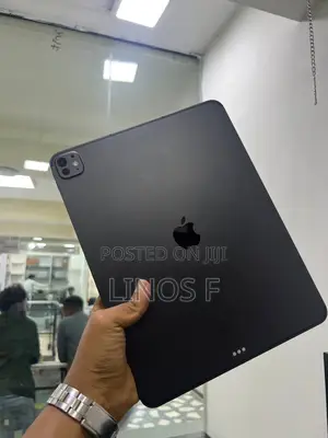 Photo - New Apple iPad Pro 256 GB Black