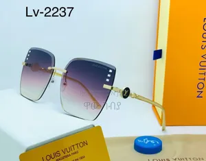 Photo - Louis Vuitton Lv-2237 Sunglasses