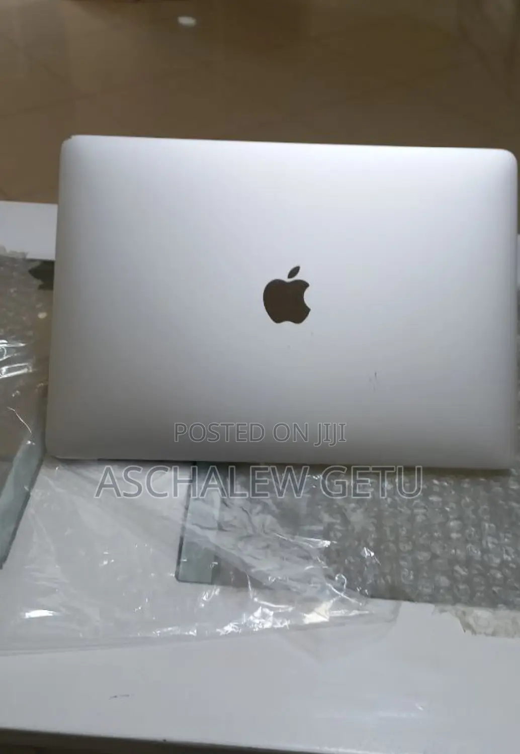 New Laptop Apple MacBook Pro 2017 8GB Intel Core I5 SSD 256GB