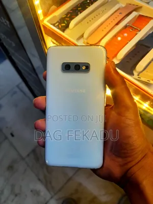 Samsung Galaxy S10e 128 GB Silver