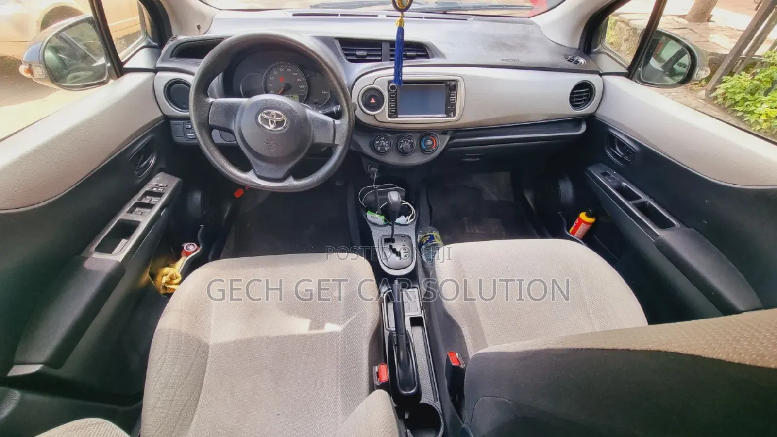 Toyota Yaris 2012 Gray