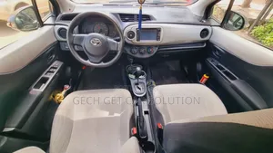 Toyota Yaris 2012 Gray