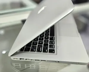 New Laptop Apple MacBook 2012 4GB Intel Core I5 HDD 500GB