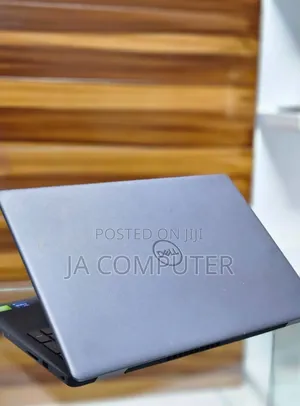 New Laptop Dell Vostro 15 5568 8GB Intel Core I5 SSD 512GB