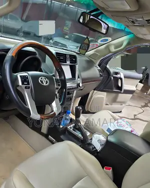 Toyota Land Cruiser Prado 2014 Black