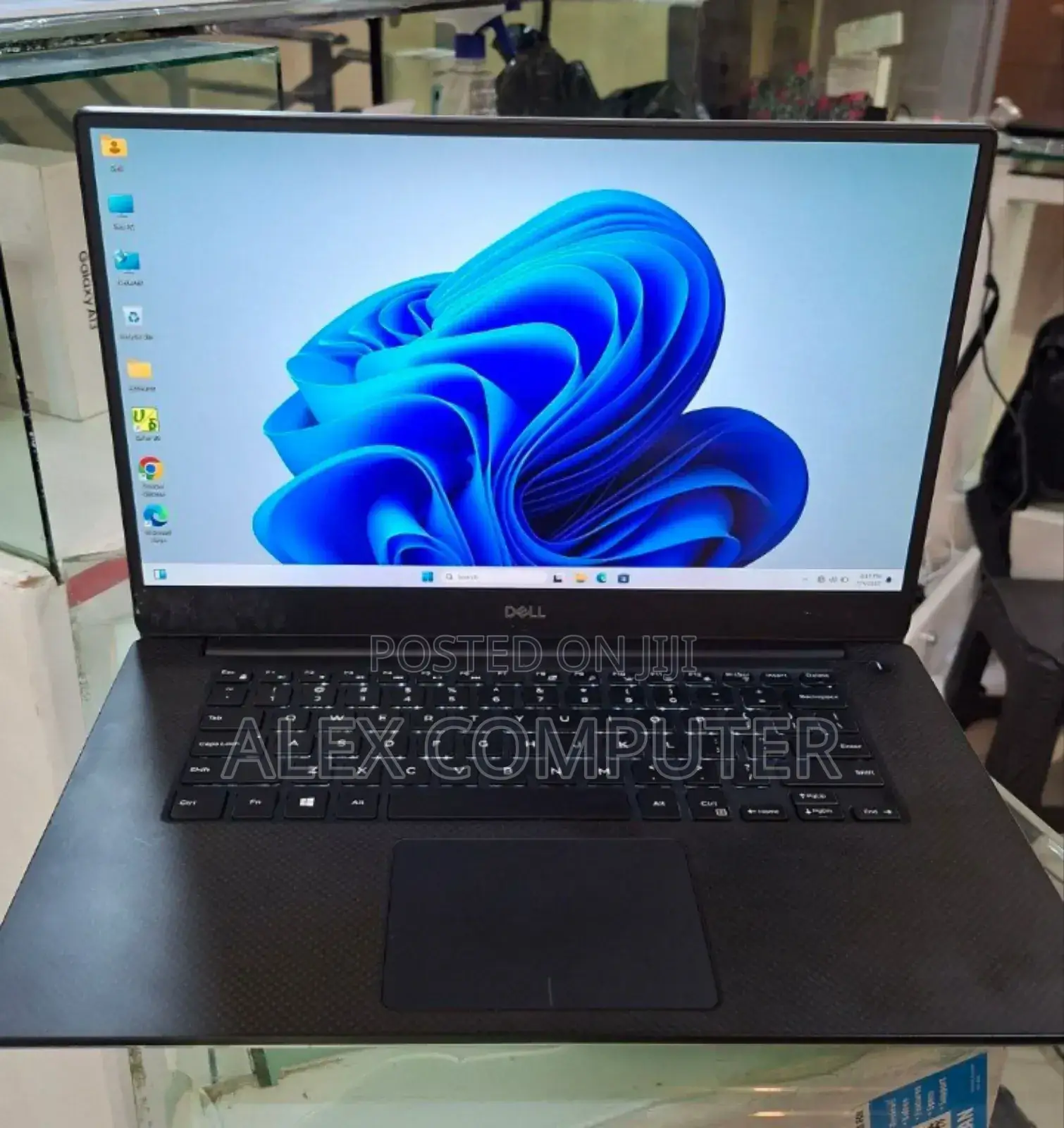 New Laptop Dell Precision 5540 16GB Intel Core I7 SSD 512GB