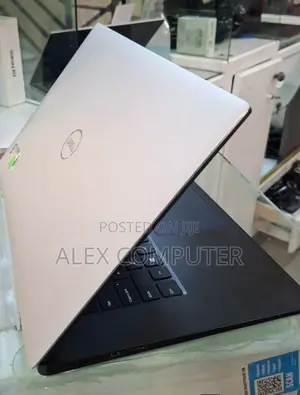 New Laptop Dell Precision 5540 16GB Intel Core I7 SSD 512GB