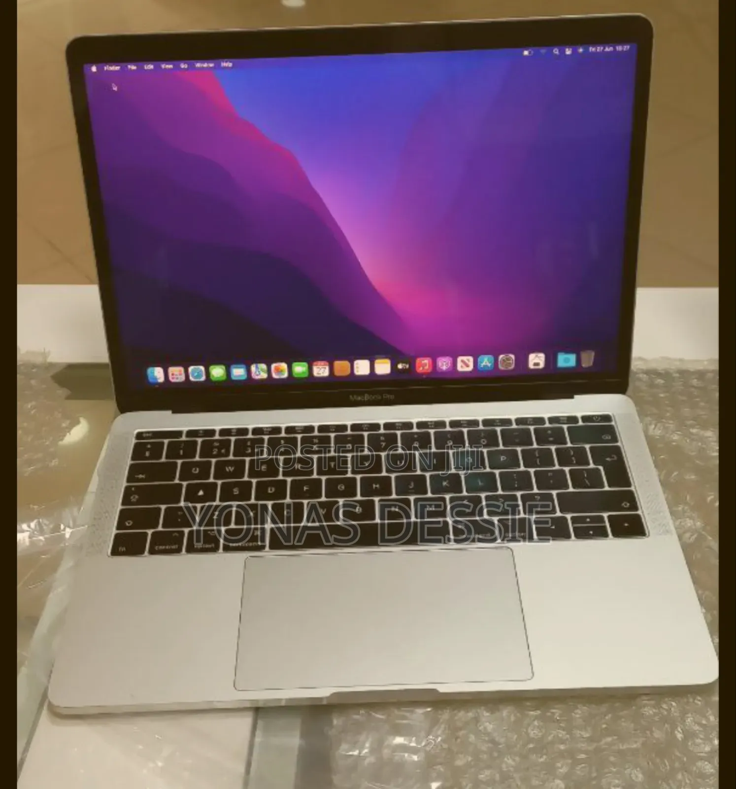 New Laptop Apple MacBook Pro 2017 8GB Intel Core I5 SSD 256GB