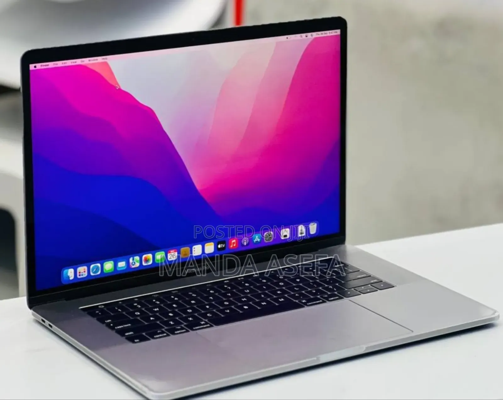 New Laptop Apple MacBook Pro 2017 16GB Intel Core I7 HDD 500GB