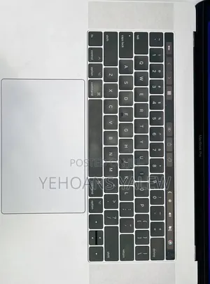 New Laptop Apple MacBook Pro 2016 16GB Intel Core I7 SSD 500GB